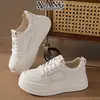 Zapatos de Piel de Vaca de Primera Capa para Mujer Nuevo Estilo Primavera y Verano 2026 Zapatos Blancos Zapatos de Mujer Suela Gruesa Ligeros Deportivos Casuales Tenis
