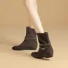 Botas de tornozelo de camurça estilo francês da moda para mulheres, nova coleção outono/inverno 2026, botas Martin versáteis de bico fino retrô