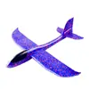 Fabricantes de aviones de espuma al por mayor, avión luminoso engrosado para lanzar con la mano, avión luminoso oscilante, juguete modelo de espuma EPP