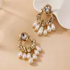 Brincos de Franja Oval com Pérola, Cravejados com Diamantes e Tachas Prateadas, Brincos Estilo Palácio Retrô Francês, Brincos de Nicho Inspirados em Design para Mulheres