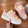 Zapatos Casuales Coreanos de Alta Apariencia Estilo Universitario para Mujer, Zapatos de Entrenamiento Alemanes de Marca de Moda, Tenis Originales Populares de Caña Baja Super Calientes Antideslizantes