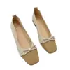 Novos Sapatos Femininos Estilo Francês Primavera/Verão 2026 com Solas Macias, Solas Planas, Strass, Pérolas, Sapatos de Salto Baixo Gentis e Versáteis para Comércio Transfronteiriço