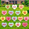Cartão de pátio de dia dos namorados, aniversário de casamento, jardim ao ar livre, gramado, caminhão, padrão de coração, logotipo de pátio