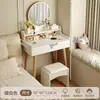 Tocador pequeño mesa de maquillaje dormitorio estilo crema apartamento pequeño 2026 estilo nuevo tocador simple que ahorra espacio