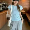 Camiseta Feminina de Manga Curta com Ombro Direito Caído Novo Verão Casual Coreana Branca Exportação Top Camiseta Feminina Slim Elástica para Usar por Baixo