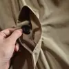 Abrigo de invierno acolchado a prueba de viento e impermeable para hombre estilo europeo y americano, engrosado y acolchado para abrigar, diseño de longitud media