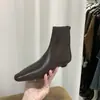 Botines Cuadrados de Tacón Grueso Season First Encounter Botas para Mujer Otoño/Invierno 2026 Botines Marrones para Usar con Faldas Adelgazantes