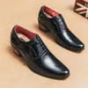 Zapatos de Cuero Puntiagudos para Hombre, Nuevo Estilo Primavera y Verano, Zapatos de Cuero Blancos con Cordones de Vestir Formales, Moda Británica de Cuero Genuino de Tacón Alto para Bodas de Hombre