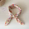Pañuelo de Seda Floral Estilo Retro de Hong Kong para Mujer Moda de Alta Gama Chic Decorativo para la Cabeza Diseño de Nicho Pañuelo Cuadrado Accesorio para la Cintura