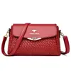 Bolsa Quadrada Pequena Feminina Simples e Versátil Bolsa Feminina 2025 Nova Bolsa de Ombro para Mãe de Meia-Idade Bolsa Transversal Dropshipping