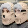 Gorro estilo Lei Feng para hombre, mascarilla facial a prueba de viento y frío, gorro cálido para ciclismo de invierno, gorro de algodón engrosado y forrado de felpa para mujeres que montan bicicletas eléctricas