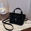 Bolsa de balde com bolinhas muito estilosa, novo modelo de verão 2026, fashion, única, simples, moderna, versátil, pode ser usada como bolsa de ombro, bolsa transversal ou bolsa de mão