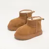 Botas de nieve de algodón engrosado para niñas, botas grandes de algodón cálido para niños, nuevo estilo de invierno 2025, zapatos de algodón engrosado para niños, modernos