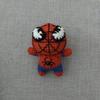 Muñeca de Monstruo de Tres Ojos Colgante de Lana Colgante Tejido a Mano Producto Terminado Muñeca de Ganchillo Hecha a Mano Colgante de Ganchillo Producto Terminado