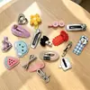 Presilhas de cabelo coloridas de desenho animado, grampos pequenos para franja, elásticos de cabelo, acessórios de cabelo fofos e versáteis para meninas