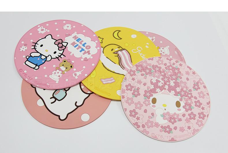 定制餐盘垫、餐具垫、餐桌隔热垫、pvc餐垫等产品，这是我们做过的隔热餐垫、锅垫滴胶工艺，实物拍摄供你参考。