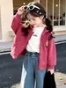 Chaqueta de punto con capucha para niña 2026 Otoño Nueva Moda Coreana Chaqueta Celebridad de Internet Ropa Infantil Abrigo Tendencia