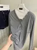 EN.EN Colección de Otoño: Camiseta de manga larga, cuello en V, color liso, minimalista, versátil, adelgazante, amigable con la piel, suave, estilo coreano para mujer, E11027