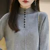 Suéter Pulôver com Gola Alta Meia e Botões para Mulheres 2025 Outono e Inverno Nova Moda Casual Versátil Solto Tricô Camisa Básica