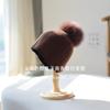 Novo estilo de chapéu de malha com traços simples para mulheres, chapéu de pele de raposa para outono e inverno, chapéu casual para todos os tipos de combinações, chapéu de proteção auricular à prova de frio