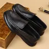 Zapatos de hombre de cuero genuino transfronterizos, nuevo estilo de otoño, zapatos de cuero casual de negocios para hombre, elegantes, versátiles, transpirables, slip-on para conducir