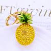 Llavero de metal lindo para bolso de mujer con colgante de piña con incrustaciones de diamantes, llavero con anillo, regalo creativo transfronterizo