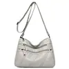Bolsas Femininas Transfronteiriças para Meia-Idade e Idosos 2026 Nova Moda Versátil Couro Macio Pequena Bolsa Quadrada Tendência Casual Feminina Bolsa Transversal