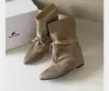 Botas de mujer para otoño, estilo retro de moda, caña ancha, caña corta, punta fina, tacón alto, botines con correas, 2026, con aumento interno de altura