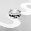 Anillo de acero inoxidable personalidad dominante europea y americana moda para hombre patrón de dragón anillo para el dedo índice venta caliente transfronteriza joyería de titanio al por mayor