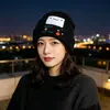 Nuevo gorro cálido de dibujos animados sonrientes para otoño e invierno para hombres y mujeres, gorro de punto sin ala moderno, dulce y genial, para commuting
