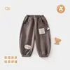 Calças de Fleece Finas para Meninos Uso Primavera e Outono 2026 Novo Estilo Calças Térmicas Infantis Início do Verão Meninos Pequenos Bebês Calças Longas