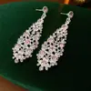 Pendientes de Zirconia de Aguja de Plata con Forma de Rombo Irregular Lujo Ligero Pendientes de Botón de Gama Alta Estilo Popular Europeo y Americano Pendientes Exagerados de Personalidad Venta al por Mayor