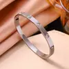 Estilo Minimalista Lujo Accesible Textura Oro 18K Acero Inoxidable Pulsera de Diamantes Moderna Versátil Diseño de Nicho Pulsera con Letra H