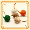 Ventas Directas de Fábrica Juguete para Gato Bola de Sisal Palo de Caña Bola de Cuerda de Cáñamo Color Sólido Cuerda de Cáñamo Autojuego Resistente a Mordidas Molienda de Dientes Suministros para Mascotas