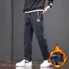 Pantalones Casuales para Hombre Primavera Pantalones de Chándal 2026 Nuevo Estilo Holgados de Pierna Recta Otoño e Invierno Pana Forro Polar Pantalones Largos Deportivos