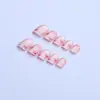 24 Piezas de Uñas Portátiles Cuadradas Cortas Galvanizadas para el Día de San Valentín Transfronterizo Uñas Francesas Blancas con Corazones Rosas de Alta Gama Venta al por Mayor