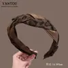 Diadema Trenzada Nueva Estampado Leopardo Otoño/Invierno 2025 para Mujer, Diadema de Alta Gama, Corona Alta, Pinza para el Cabello para Lavarse la Cara, Accesorio para el Cabello Versátil