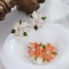 Brincos Flor de Óleo Gotejante Agulha de Prata Brincos de Esmalte Pérola Gardênia Versátil Francês Personalidade Luxo Leve Brincos de Tarraxa Folha