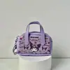 Bolso Pequeño Lindo, Cable de Datos, Cable de Carga, Audífonos, Monedero, Llavero de Kuromi de Sanrio, Bolsita Pequeña con Cierre