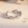 Anillo de Perla Estrellada Estilo Coreano Barroco Anillo Abierto de Perlas Pequeñas para Mujer Moda Francesa Suave Anillo Apilable para Dedo Índice
