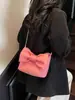 Bolsa de Laço Popular deste Ano para Mulheres 2025 Nova Primavera Bolsa de Mão Decorativa Bolsa Nuvem Pequena Bolsa Pequena Delicada