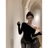 Comercio Exterior Ropa de Mujer Chica Picante Top de un Hombro Descubierto Mujer Adelgazante que Muestra la Figura Hombros Descubiertos Volantes Cintura Ceñida Camiseta Básica Pura Deseo