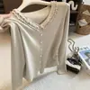 Suéter tejido de estilo coreano con cuello en V suave y ribete de volantes, corte ajustado, principios de otoño, manga larga, con botones de imitación, efecto adelgazante, top básico