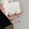 Agulha de prata Love Bear Ear Stud Brincos elegantes Novos brincos japoneses e coreanos sem furos para a orelha para meninas