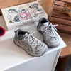 Zapatos deportivos ligeros antideslizantes para exteriores para niños, nueva colección primavera/otoño 2026, zapatos de senderismo modernos para niños y niñas