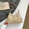 Bolsa Tote Estilosa Nova Primavera Casual Chique Bolsa de Ombro de Braço Bolsa Transversal Fashionable de Alto Valor para Mulheres