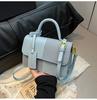 Bolso Cuadrado Pequeño de Mano de Color Contrastante Transfronterizo para Mujer 2025 Nuevo Estilo de Moda Bolso de Un Hombro Personalizado para Viaje Diario