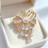 Broche anti-exposição temperamento de alta qualidade corsage liga acessórios de diamante gola V doce tudo-combinar pin joias atacado