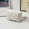 Bolsa Cosmética de Viaje con Flores Pequeña Floral Almacenamiento Portátil Algodón Acolchado Ins Lavandería Bolsa de Almacenamiento de Cosméticos