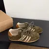 Tênis de treino alemão vermelho retrô para mulheres, novo estilo 2026, confortável e versátil, com sola macia, tênis casuais, sapatos femininos estilo Forrest Gump